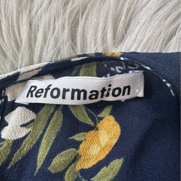 REFORMATION Irma Dress in Graciella - Picture 11 of 11